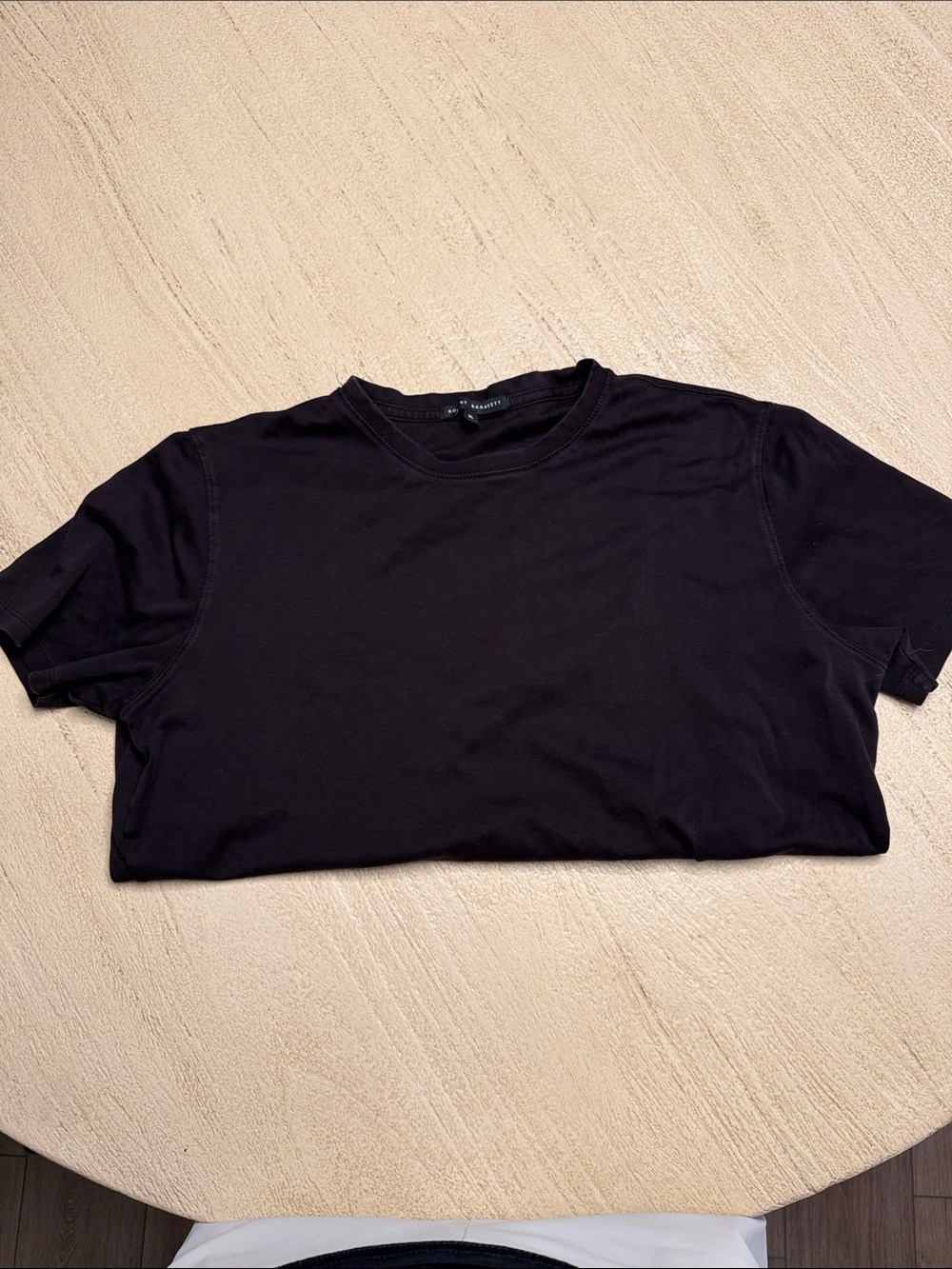 Robert Barakett Black Short Sleeve Crewneck Tee